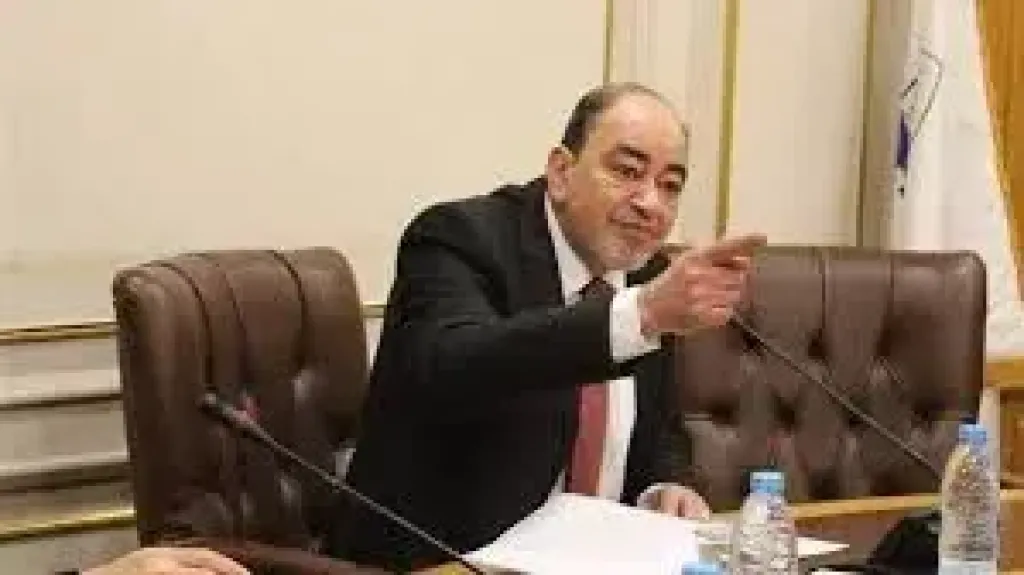 رئيس المستلزمات الطبية 