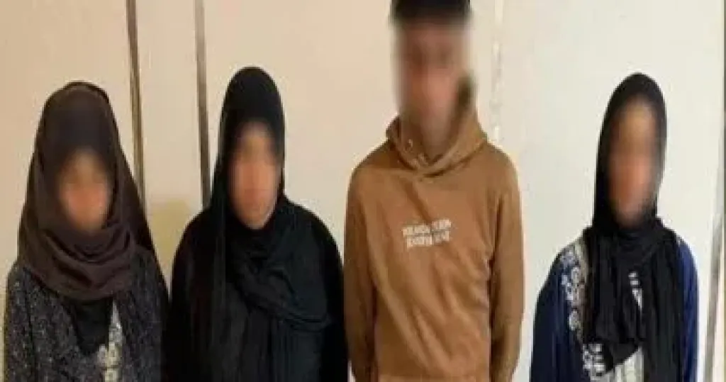 المتهمين 