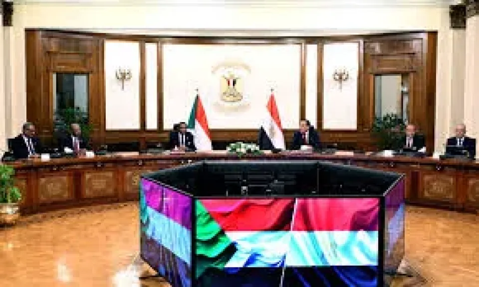 جلسة مباحثات ثنائية بين رئيس الوزراء و رئيس مجلس الوزراء الانتقالي لجمهورية السودان