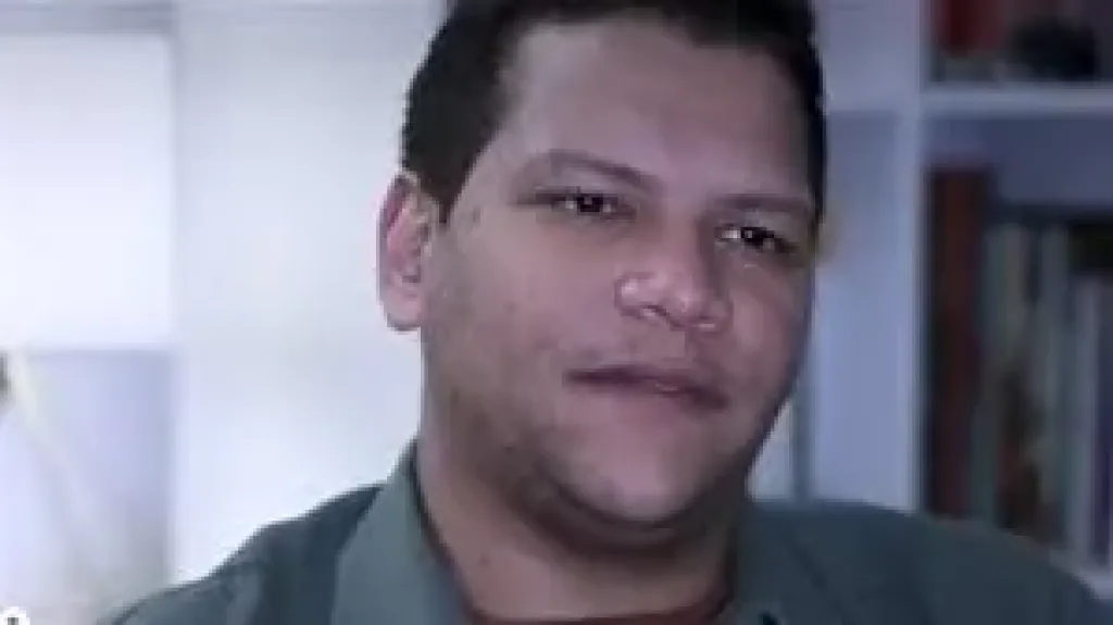 الفنان أحمد عبد الحميد