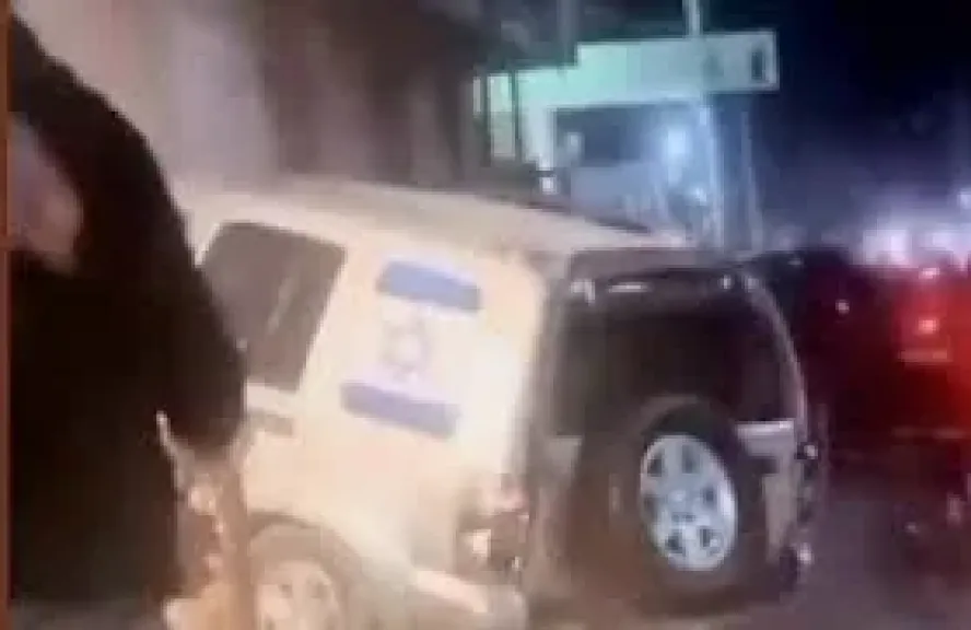 علم اسرئيل على سياره فى كرداسه بالجيزه