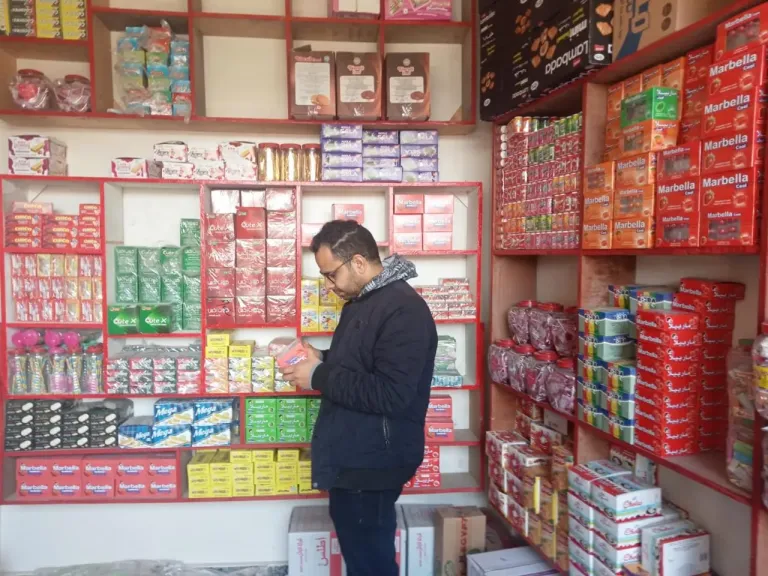 جانب من متابعه 