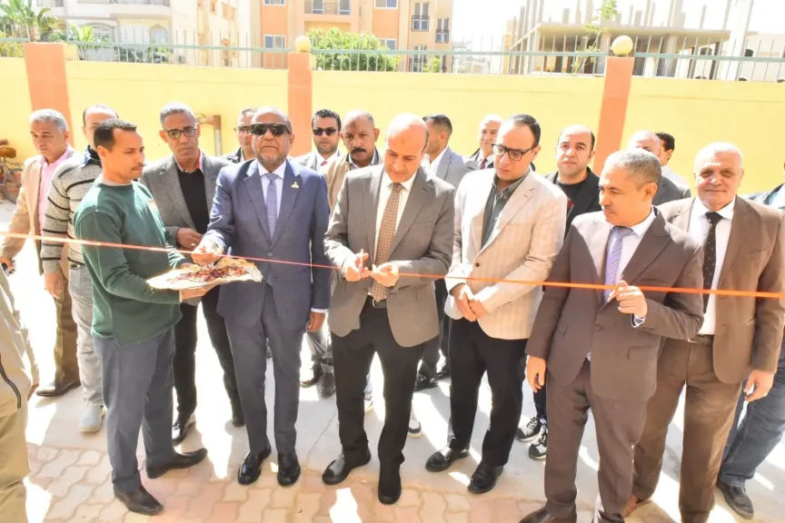 محافظ أسيوط 