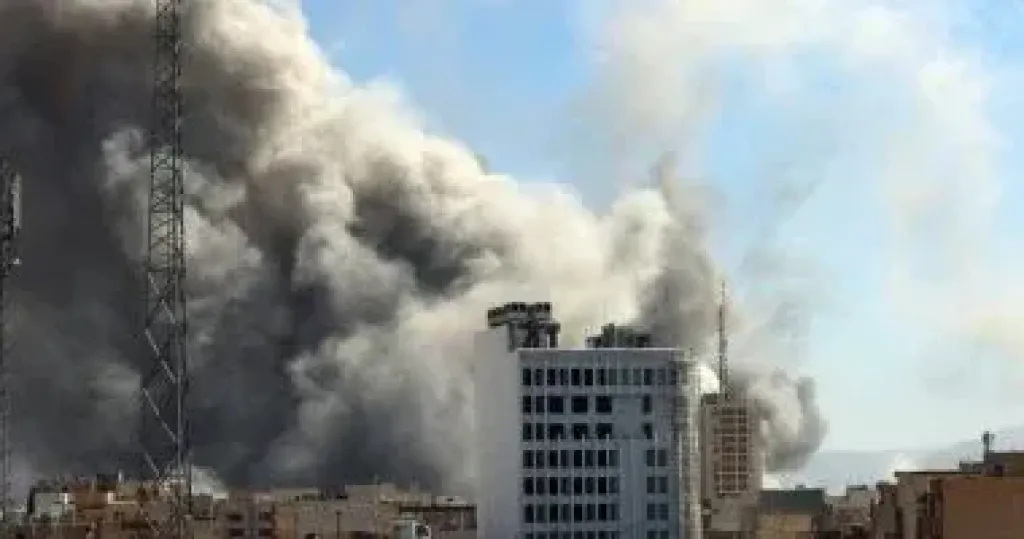 إيران