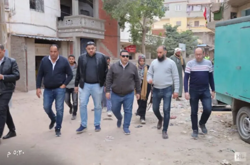 مياه البحيرة 