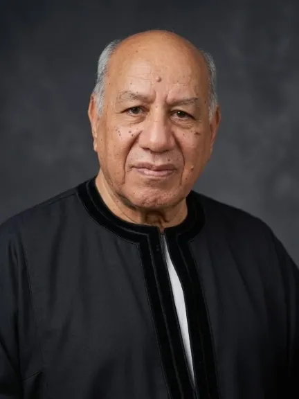  أحمد طنطاوي عمدة قرية الزاوية الحمراء