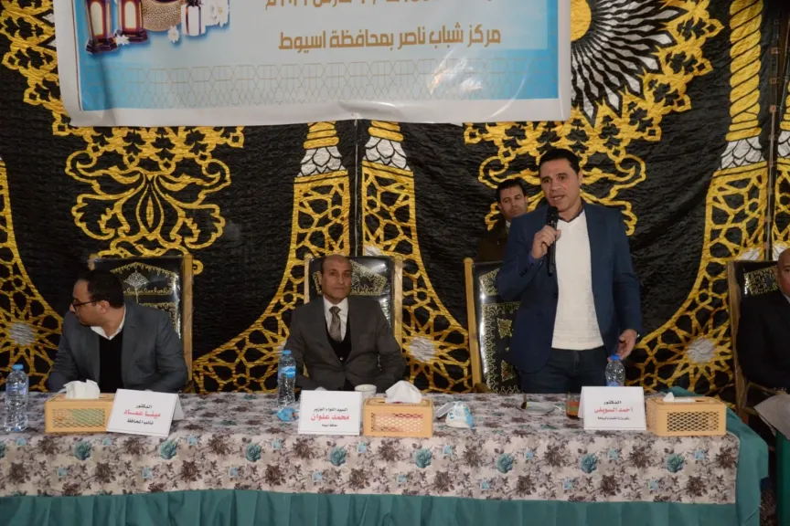 جانب من متابعه 