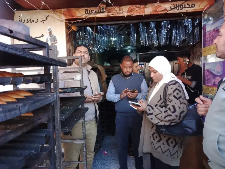 جانب من متابعه 