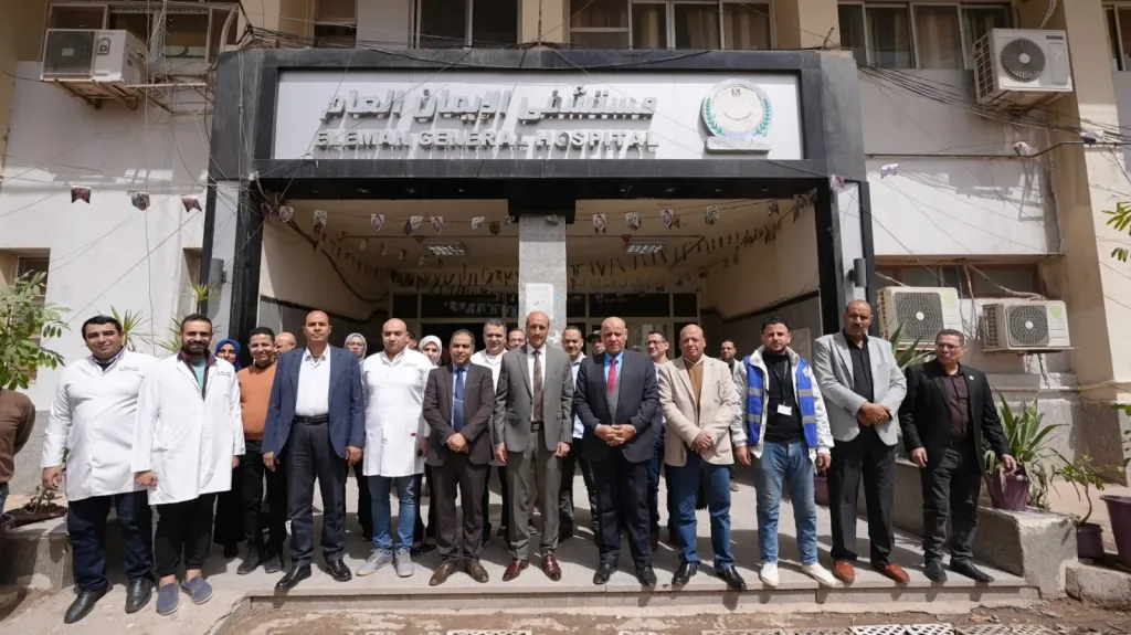 جانب من متابعه 