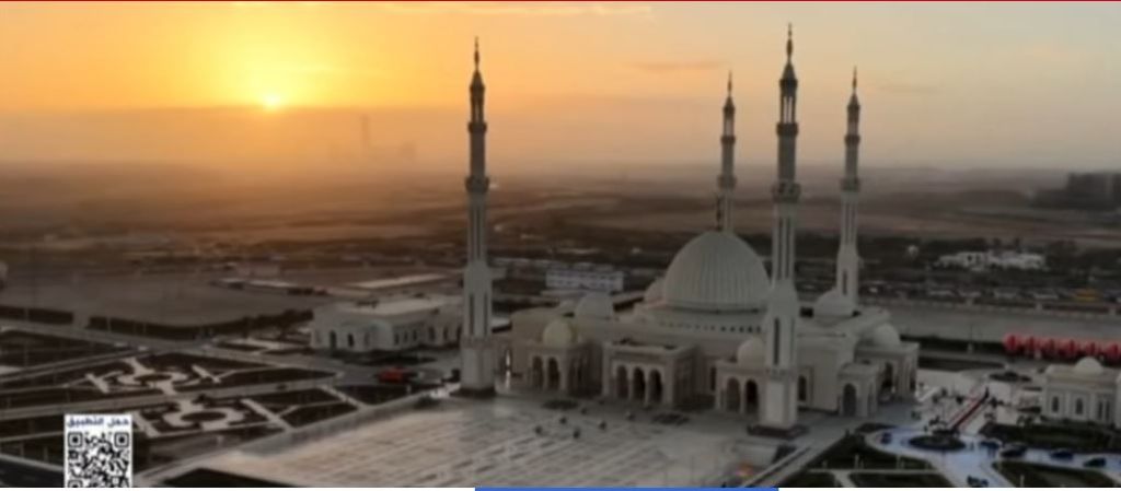 صلاة عيد الفطر بمسجد الفتاح العليم