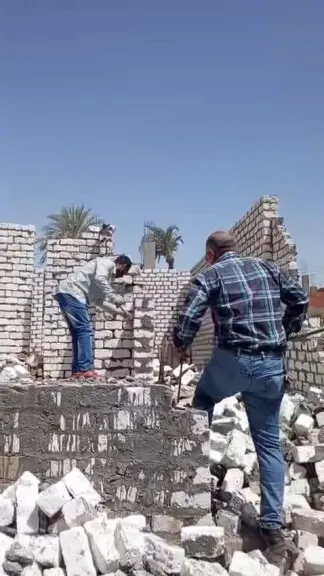 جانب من متابعه 