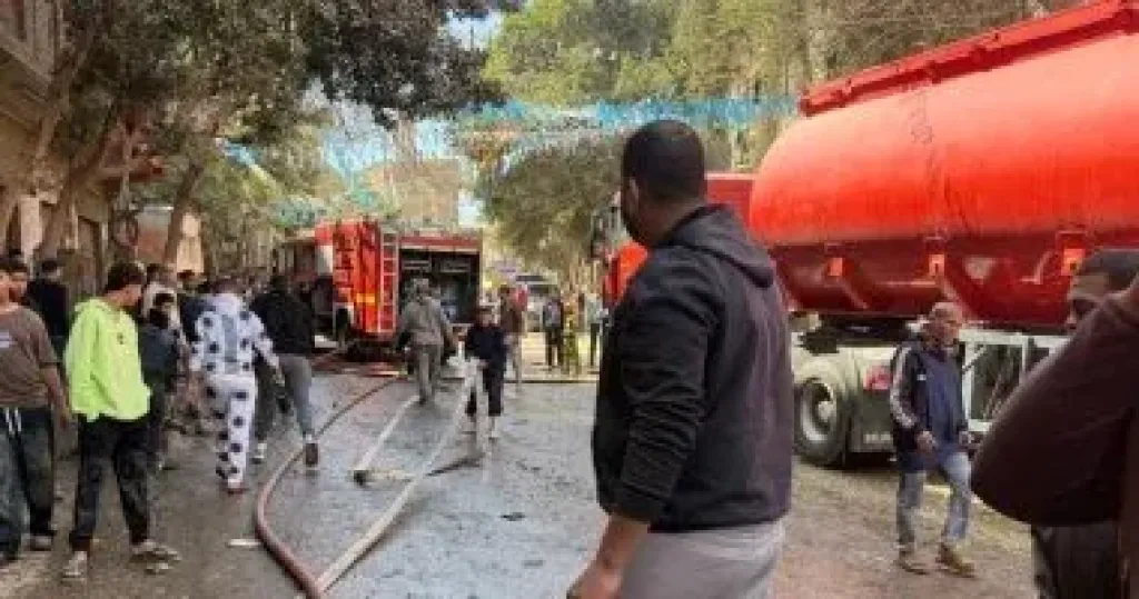 السيطرة على حريق مخزن خردة بمنشأة ناصر