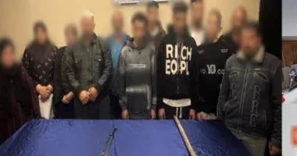 المتهمين 