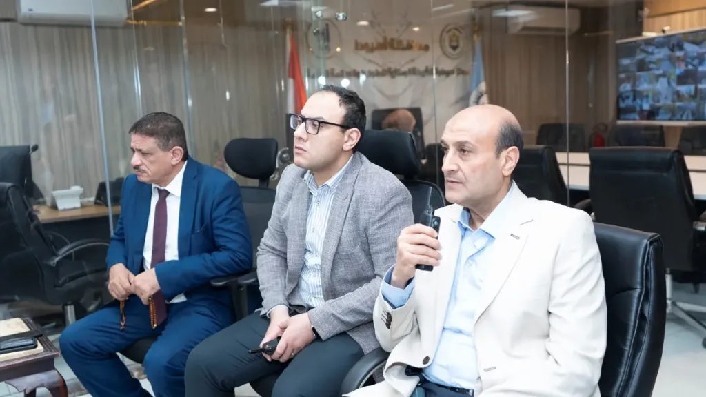 محافظ أسيوط 