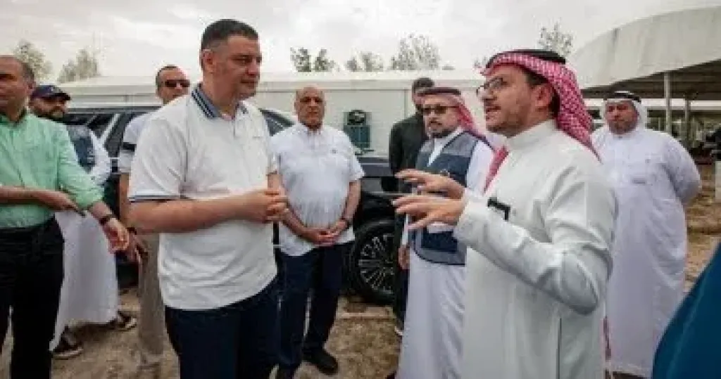 جانب من الجولة 