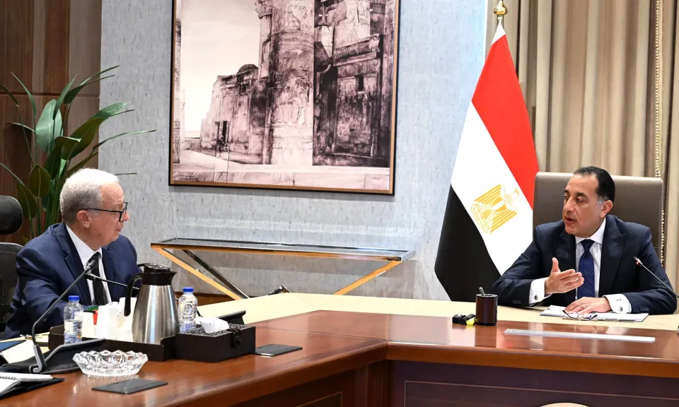 الدكتور حسين عيسى نائب رئيس مجلس الوزراء للشئون الاقتصادية