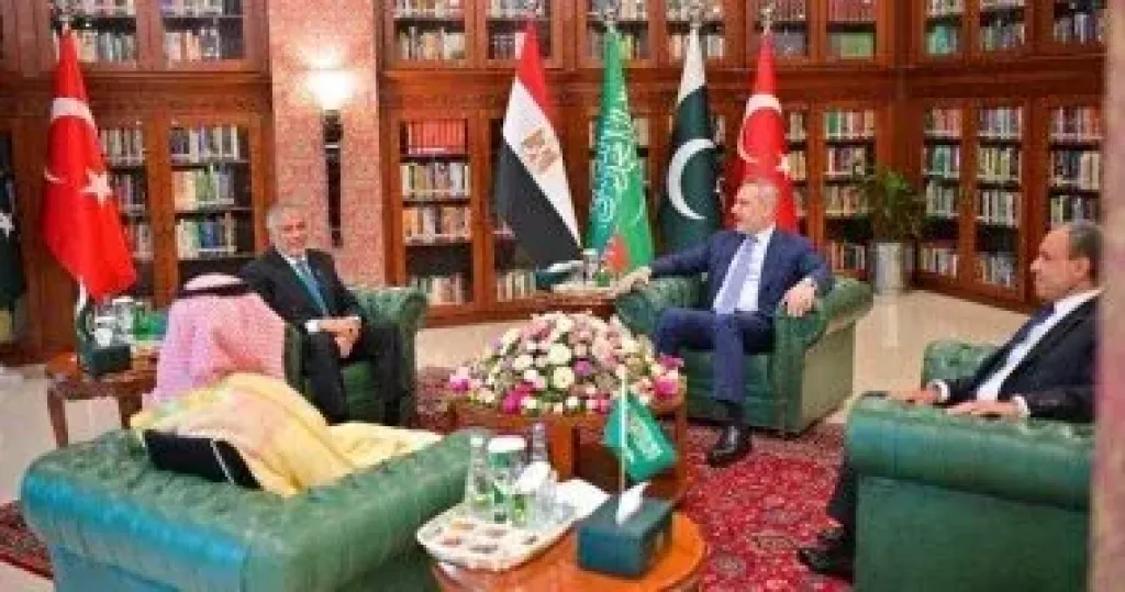 وزير الخارجية 