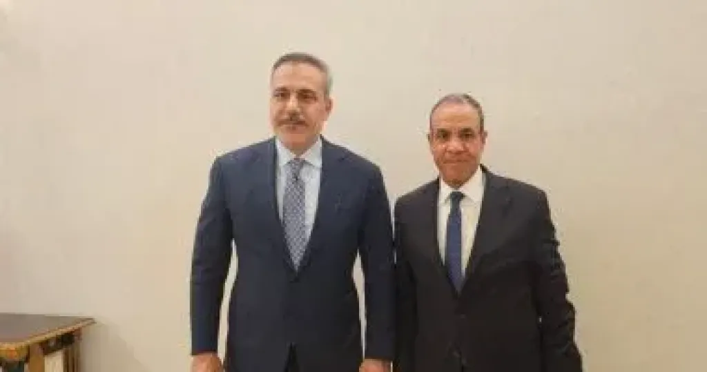 وزير الخارجية 
