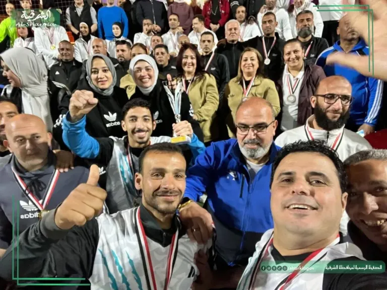 جانب من التتويج 