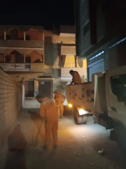 جانب من متابعه 