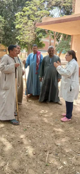 جانب من متابعه 