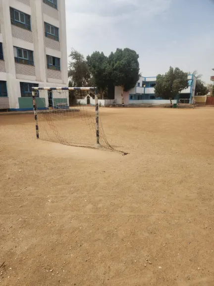 جانب من متابعه 