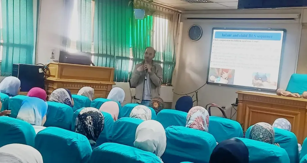 جانب من متابعه 