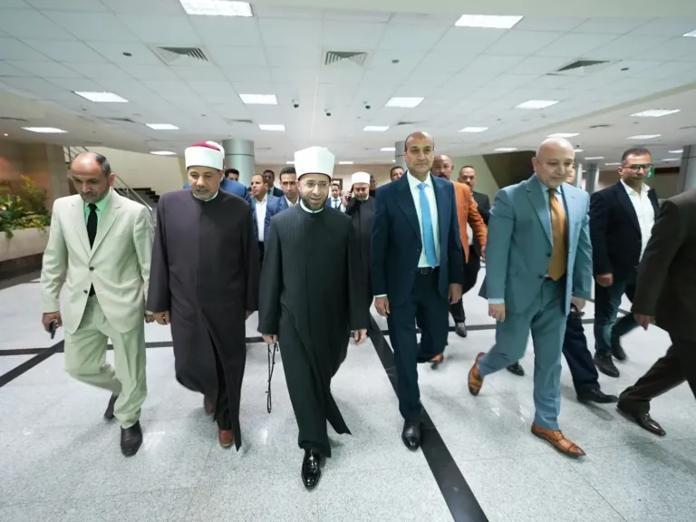محافظ أسيوط 