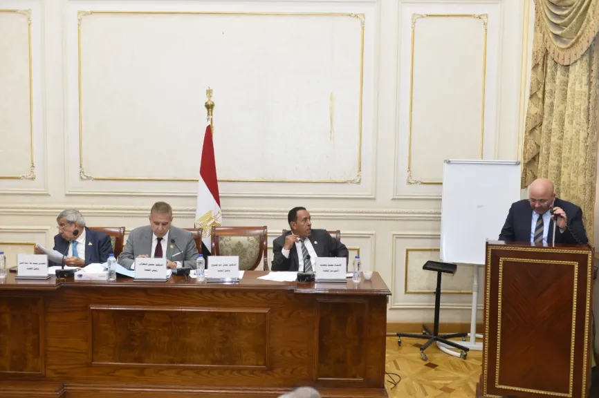 جانب من الاجتماع 