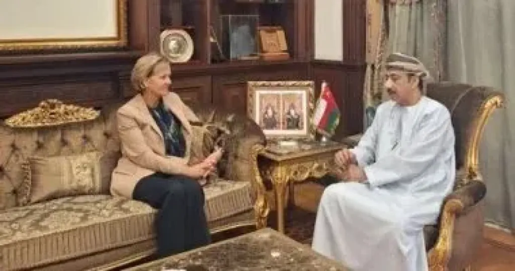 سفيرة الاتحاد الأوروبى تلتقى مع سفير عمان