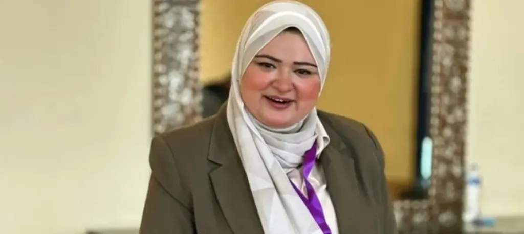 د سارة فوزي 