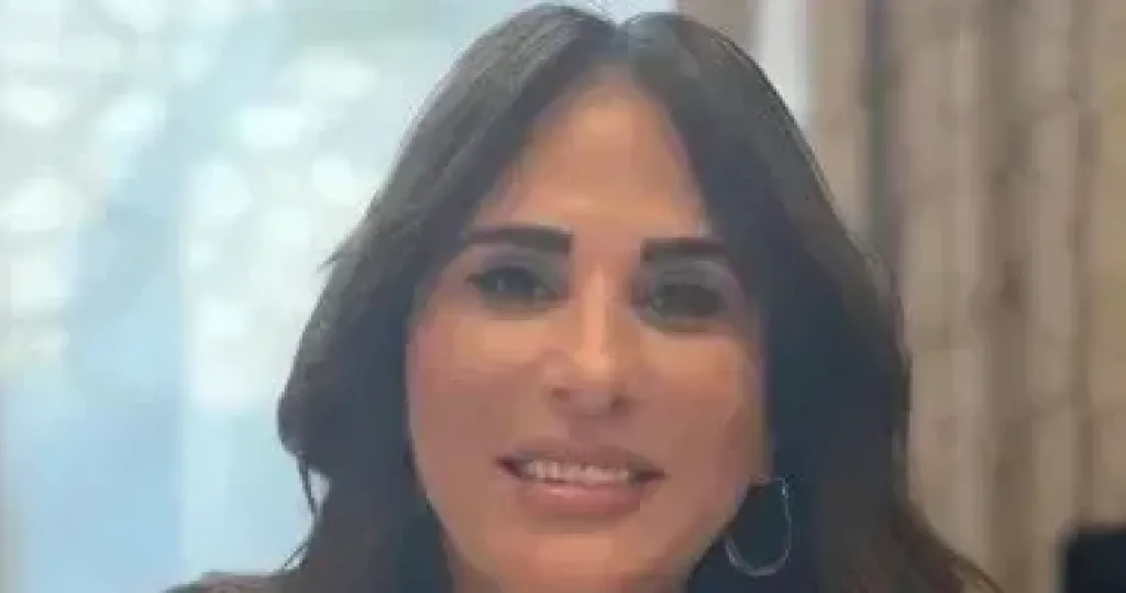 وزيرة الاسكان