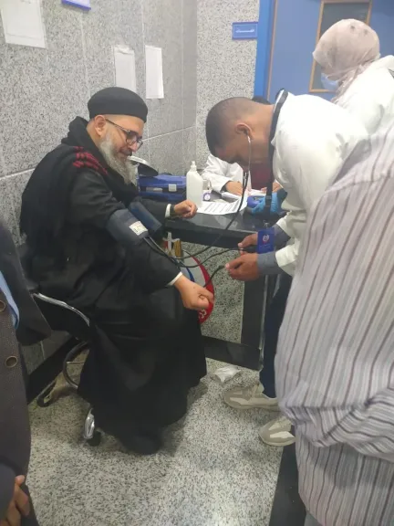 جانب من متابعه 