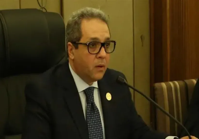 النائب أحمد حلمى الشريف 