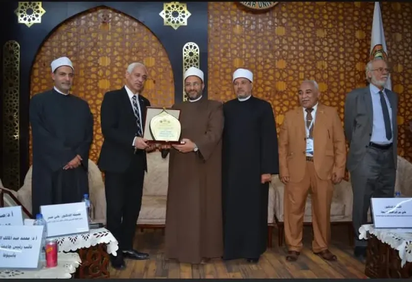 نائب رئيس جامعة أسيوط 