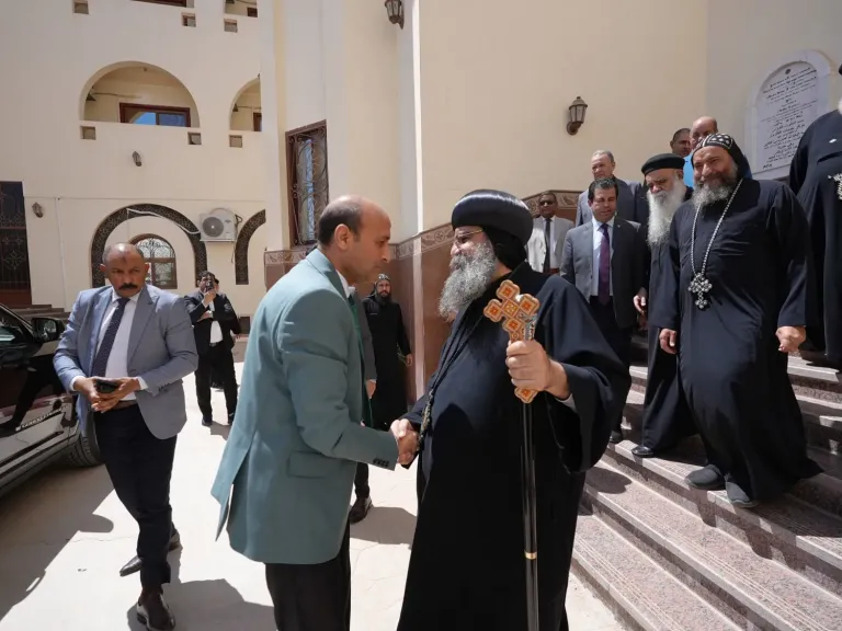 محافظ أسيوط 