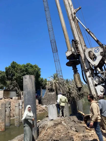 جانب من متابعه 