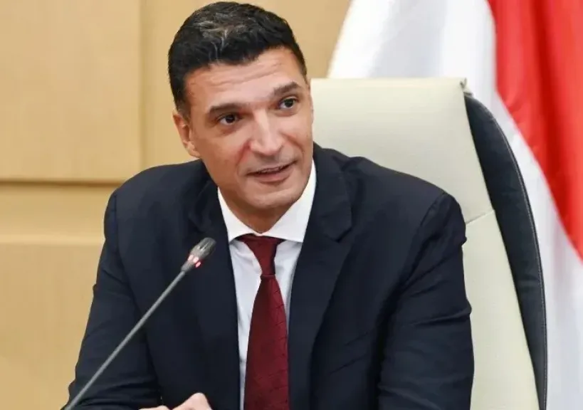 وزير الصناعة