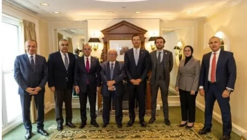 جانب من الجلسة
