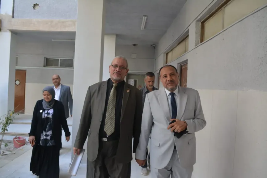 جانب من متابعه 