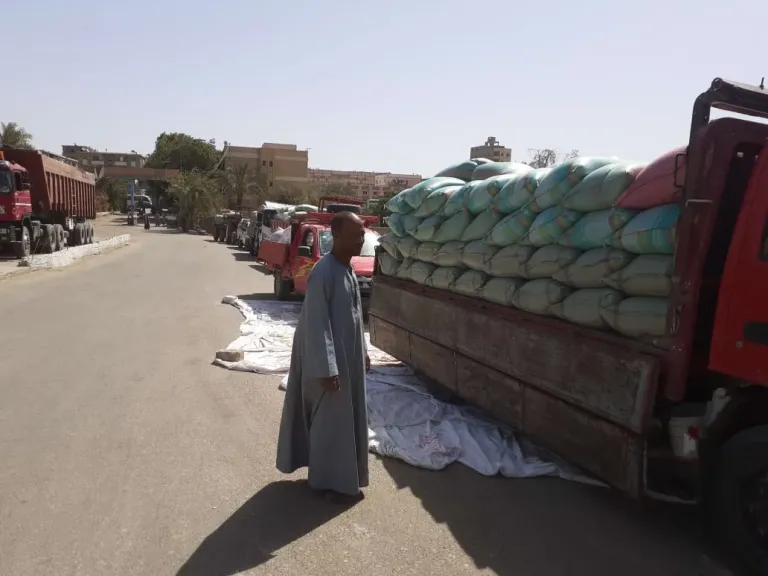 جانب من متابعه 