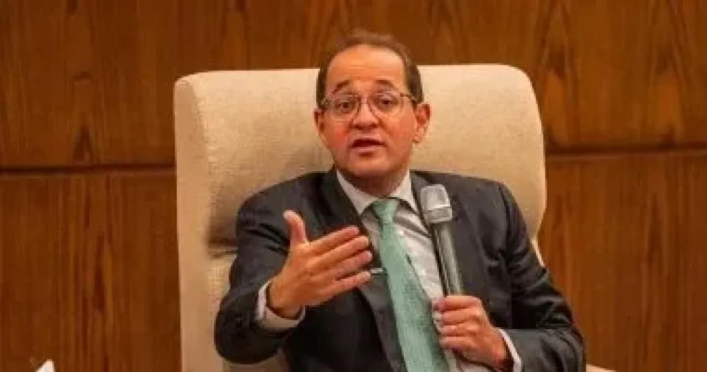 وزير المالية 