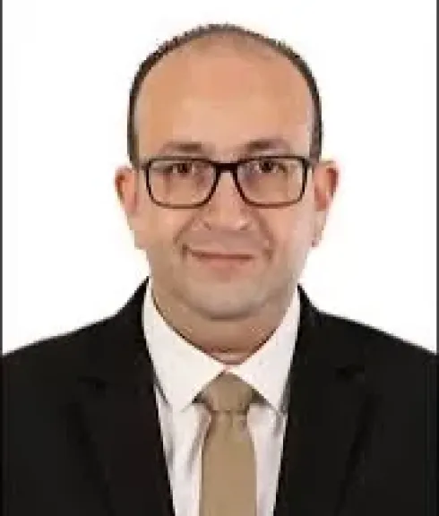 عمرو عويضه 