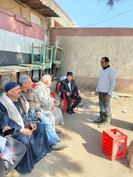 جانب من متابعه 