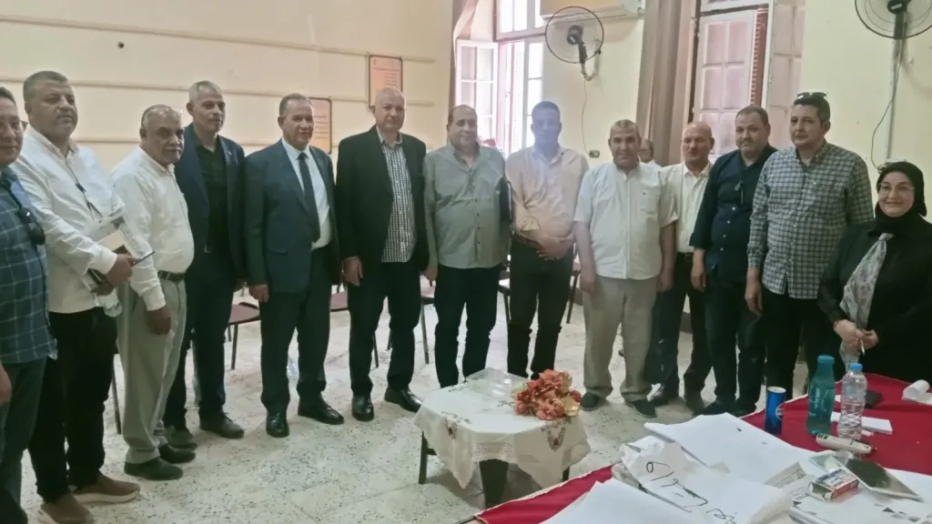 جانب من متابعه 