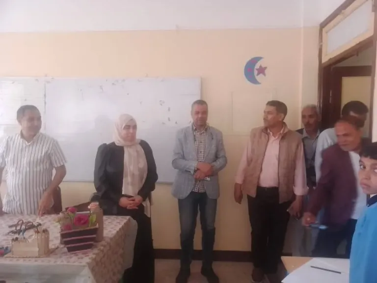 جانب من متابعه 