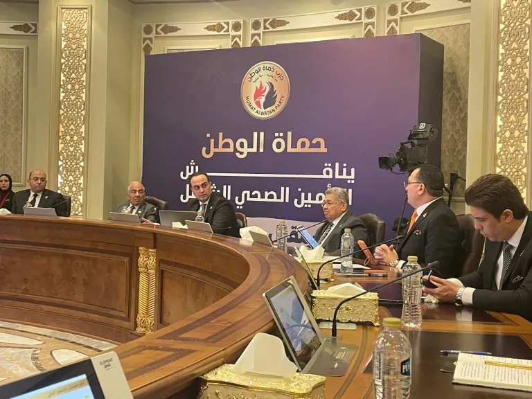 جانب من فاعليات الجلسة النقاشية 