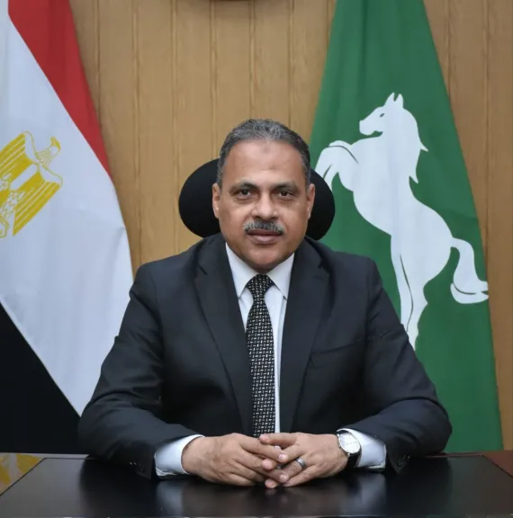 حازم الاشمونى محافظ الشرقية 