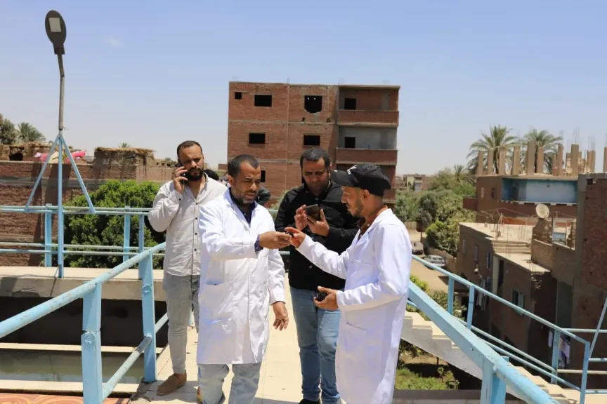 جانب من متابعه 