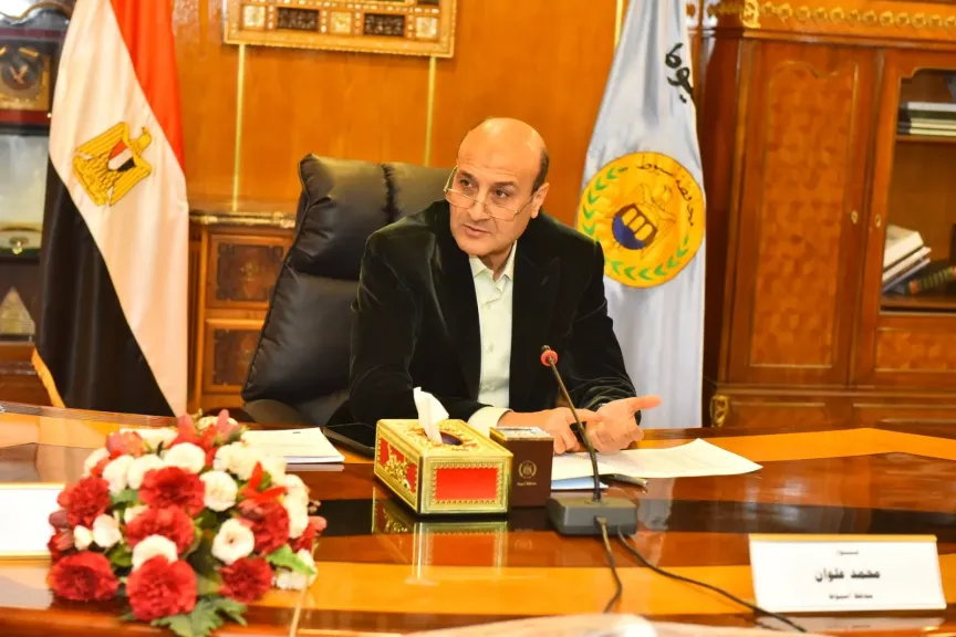 جانب من متابعه 